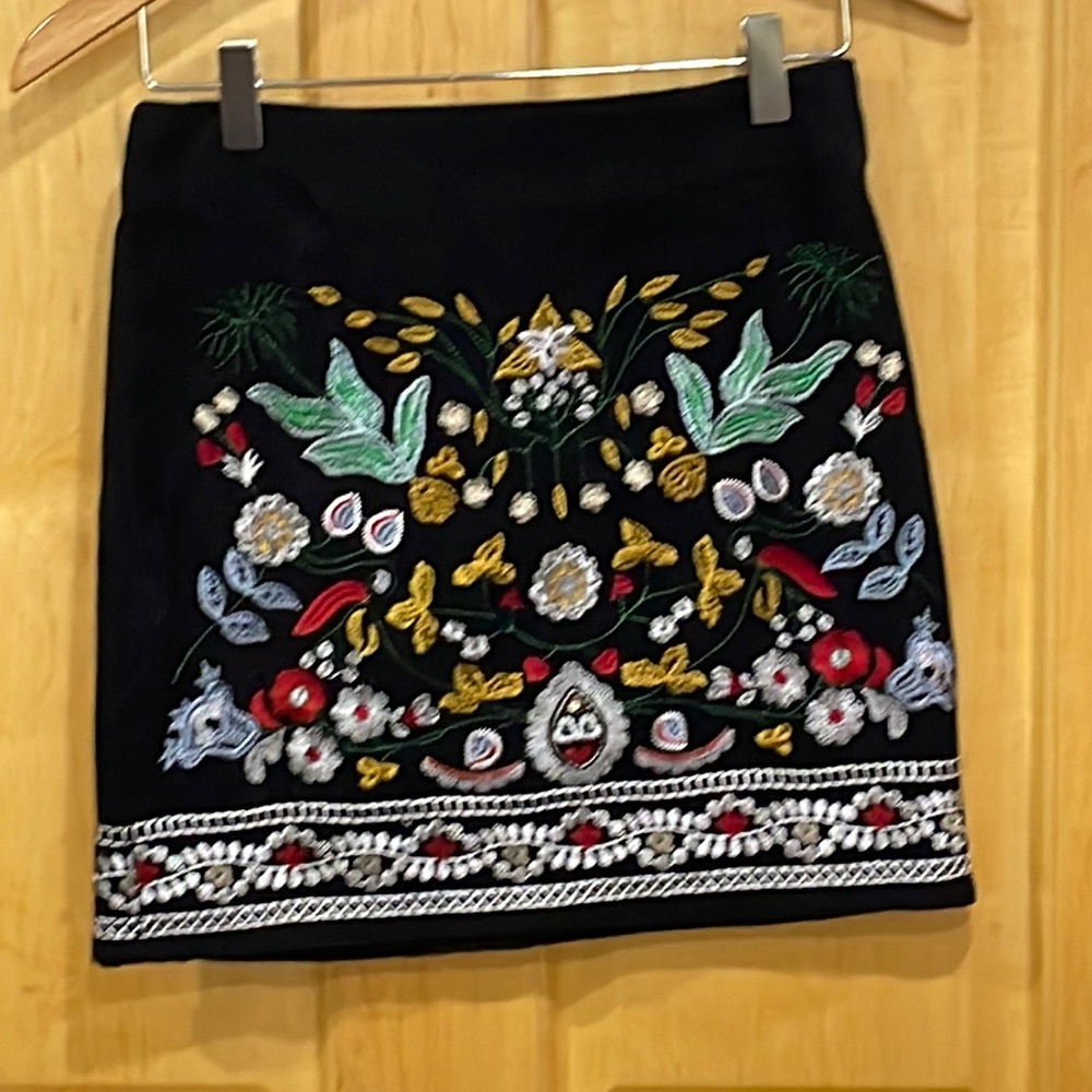 Shein black corduroy skirt floral embroidered size S
